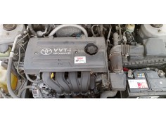 toyota avensis berlina (t 22) del año 2001