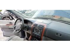 kia carnival ii del año 2001