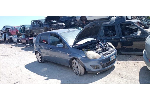 ford fiesta (cbk) del año 2001