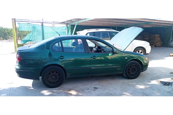 seat toledo (1m2) del año 2000