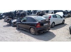 opel astra g berlina del año 2000