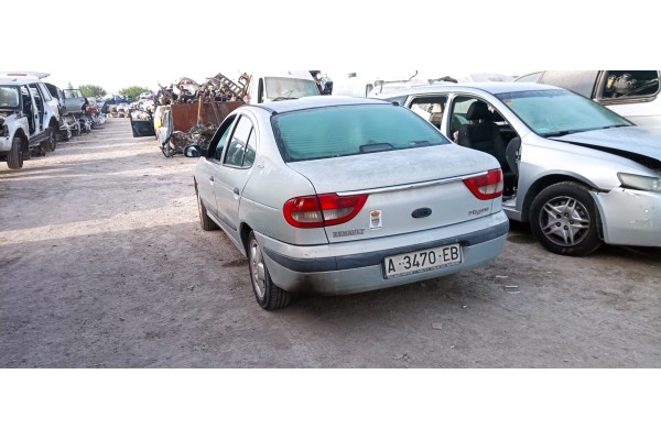 renault megane i classic (la0) del año 1999