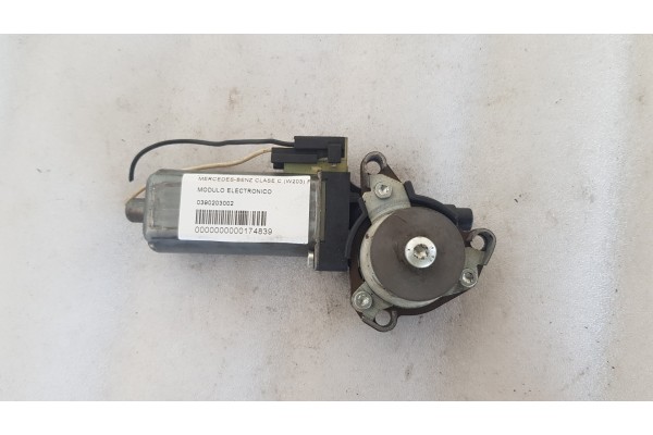 Recambio de modulo electronico para mercedes-benz clase c (w203) familiar 2.2 cdi referencia OEM IAM 0390203002  