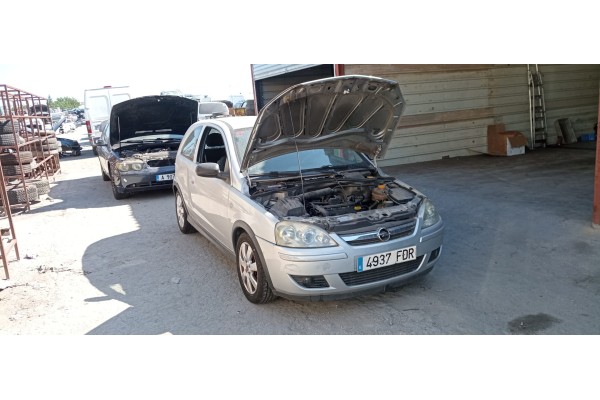 opel corsa c del año 2003