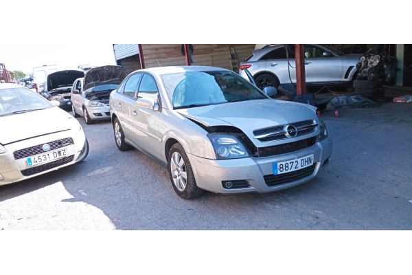 opel vectra c berlina del año 2002