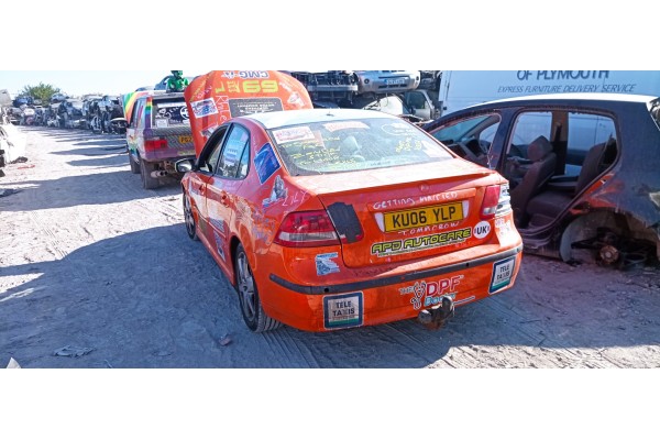 saab 9-3 berlina del año 2006