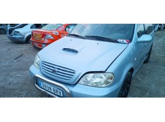 kia carnival ii del año 2001