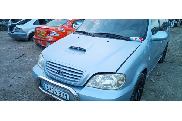 kia carnival ii del año 2001