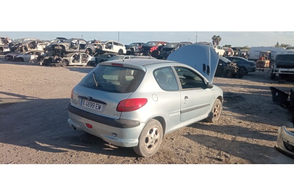 peugeot 206 berlina del año 2003