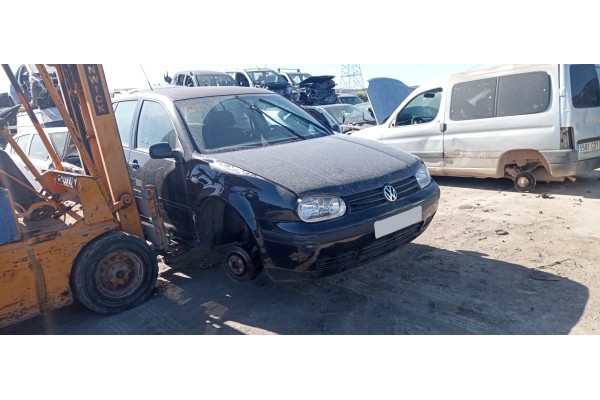 volkswagen golf iv berlina (1j1) del año 2001