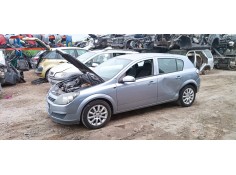 opel astra h berlina del año 2004