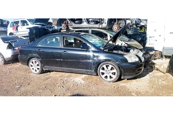 toyota avensis berlina (t25) del año 2007