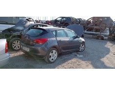 opel astra j lim. del año 2011
