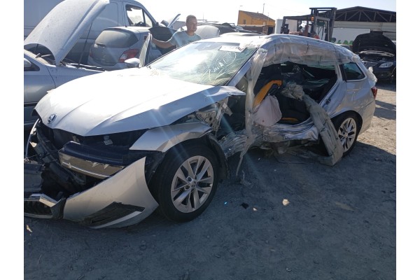 skoda octavia combi (nx5) del año 2020