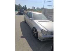 mercedes-benz clase c (w203) berlina del año 2004