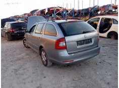 skoda octavia combi (1z5) del año 2010
