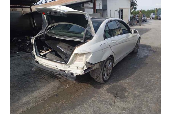 mercedes-benz clase c (w204) berlina del año 2012