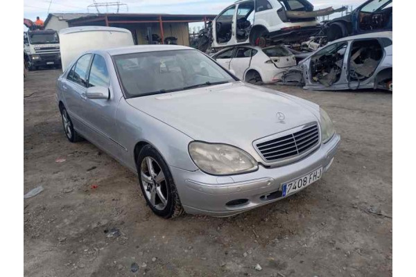 mercedes-benz clase s (w220) berlina del año 2002