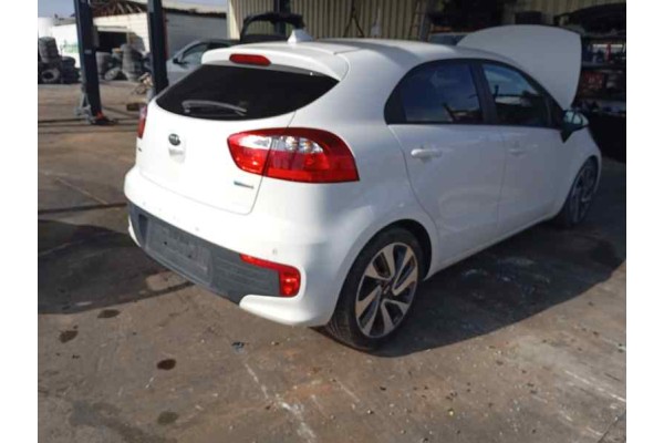 kia rio (yb) del año 2017