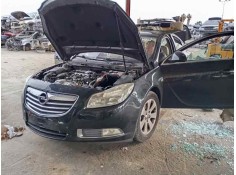 opel insignia berlina del año 2011