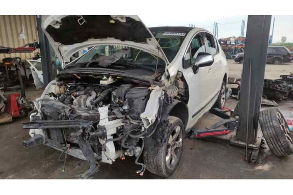 peugeot 3008 del año 2016