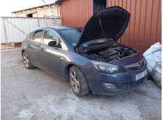 opel astra j lim. del año 2011