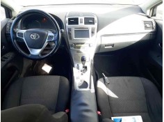 toyota avensis (t27) del año 2014