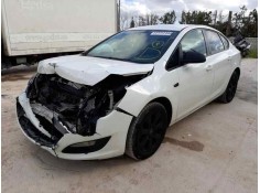 opel astra j lim. del año 2014