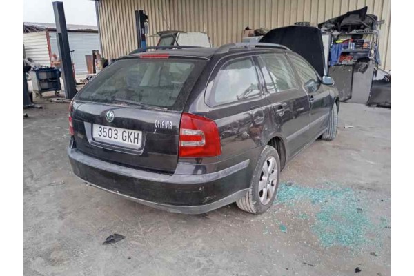 skoda octavia combi (1z5) del año 2008