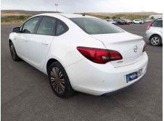 opel astra j lim. del año 2014