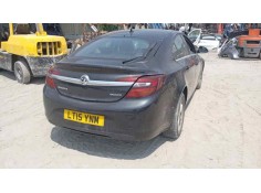 opel insignia berlina del año 2012