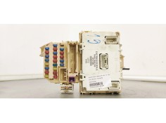 CAJA RELES / FUSIBLES 3677072KB0 