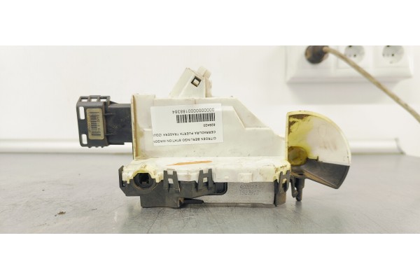 Recambio de cerradura puerta trasera izquierda para citroen berlingo station wagon xtr referencia OEM IAM 828420  