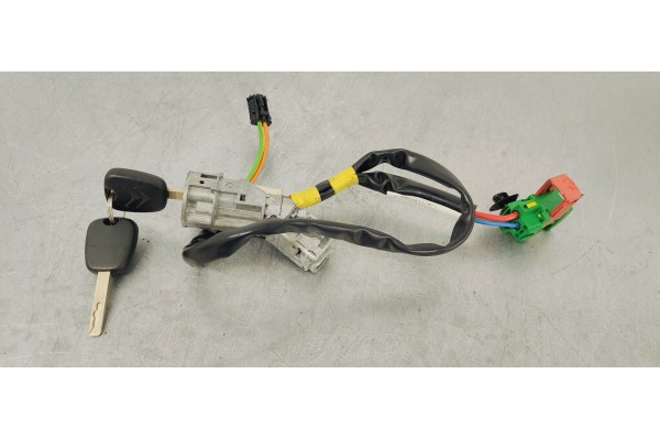 Recambio de conmutador de arranque para citroen c2 1.1 i 60 referencia OEM IAM N0501477  
