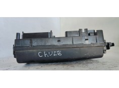 Recambio de caja reles / fusibles para chevrolet cruze 1.6 i 113 referencia OEM IAM 13255300  