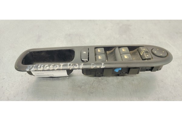 Recambio de mando elevalunas delantero izquierdo para peugeot 407 st sport referencia OEM IAM 96468704XT  