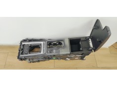 Recambio de apoyabrazos central para jaguar f-pace 2.0 diesel cat referencia OEM IAM 610582  