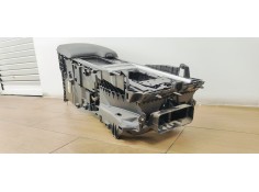 Recambio de apoyabrazos central para jaguar f-pace 2.0 diesel cat referencia OEM IAM 610582  