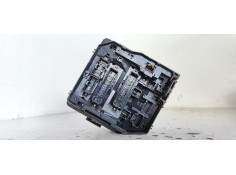 CAJA RELES / FUSIBLES 