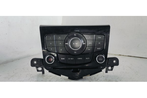 Recambio de sistema audio / radio cd para chevrolet cruze 1.6 i 113 referencia OEM IAM 96948422  