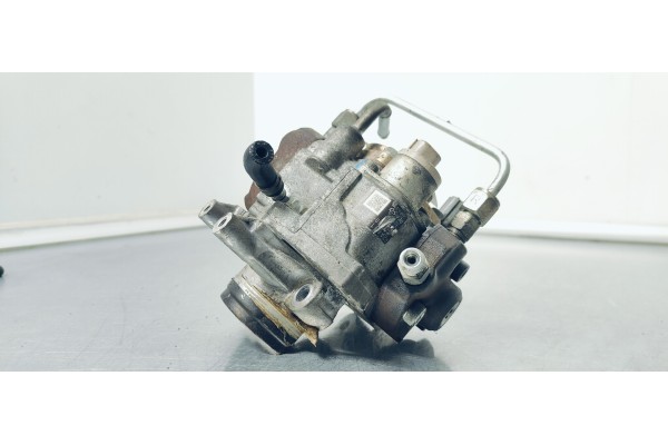 Recambio de bomba inyeccion para mazda 6 kombi ()(.2012) 2.2 mzr-cd referencia OEM IAM R2AA13800  