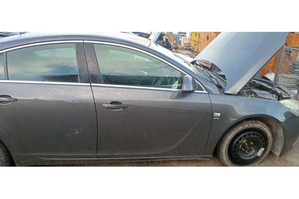 Recambio de puerta delantera derecha para opel insignia berlina 2.0 16v cdti referencia OEM IAM   
