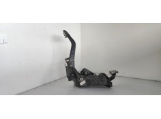 Recambio de pedal embrague para mercedes-benz clase c (w203) berlina 1.8 cat referencia OEM IAM A2032908701  