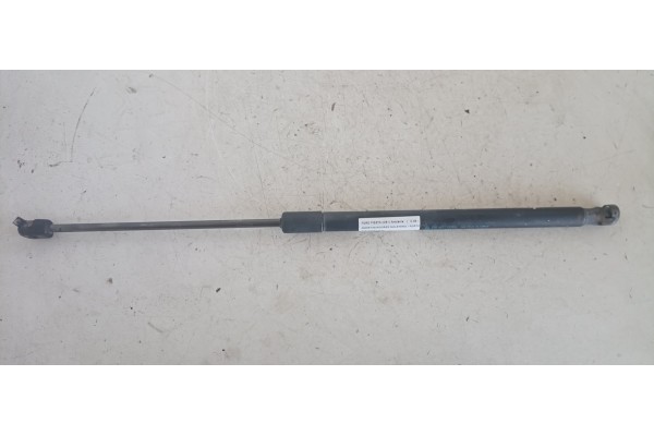 Recambio de amortiguadores maletero / porton para ford fiesta (cb1) ambiente referencia OEM IAM 8A61A406A10AC  