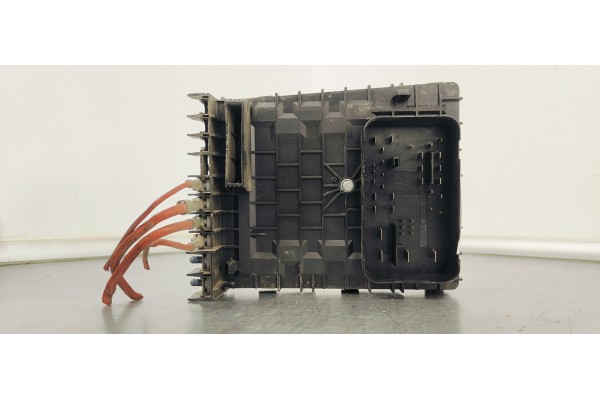 Recambio de caja reles / fusibles para volkswagen golf vi cabriolet (517) 1.6 tdi referencia OEM IAM 1K0937125D  