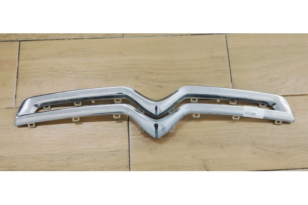 Recambio de molduras delanteras para citroen c3 picasso 1.6 hdi 92 fap referencia OEM IAM 9801809777  