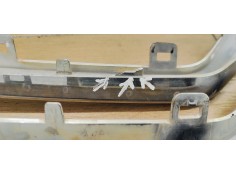 Recambio de molduras delanteras para citroen c3 picasso 1.6 hdi 92 fap referencia OEM IAM 9801809777  