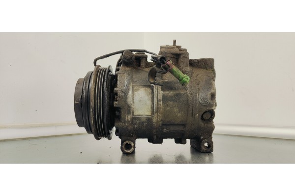 Recambio de compresor aire acondicionado para audi a6 berlina (4b2) 2.5 tdi referencia OEM IAM 4B0260805C  