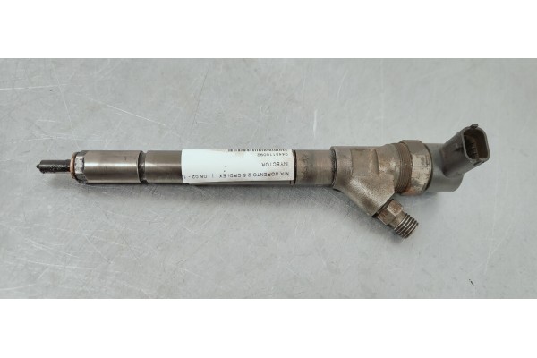 Recambio de inyector para kia sorento 2.5 crdi ex referencia OEM IAM 0445110092  