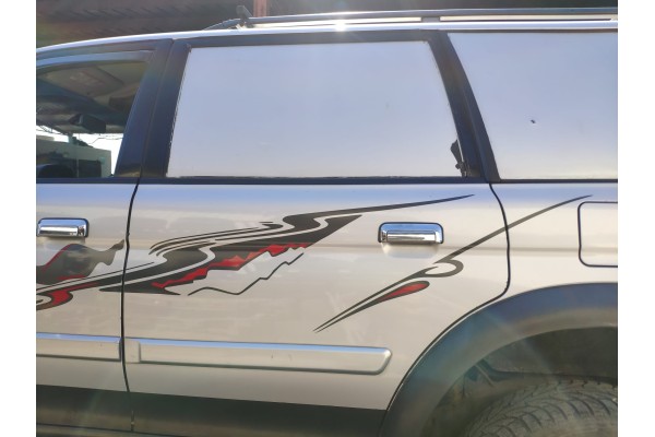 Recambio de puerta trasera izquierda para mitsubishi montero sport (k90) 2.5 td cat referencia OEM IAM   